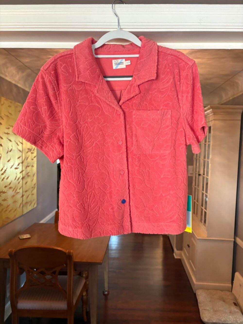 NWT Unisex Fair Harbor Cropped Pastel Coral Terry Cloth Toweling Shirt. Size S